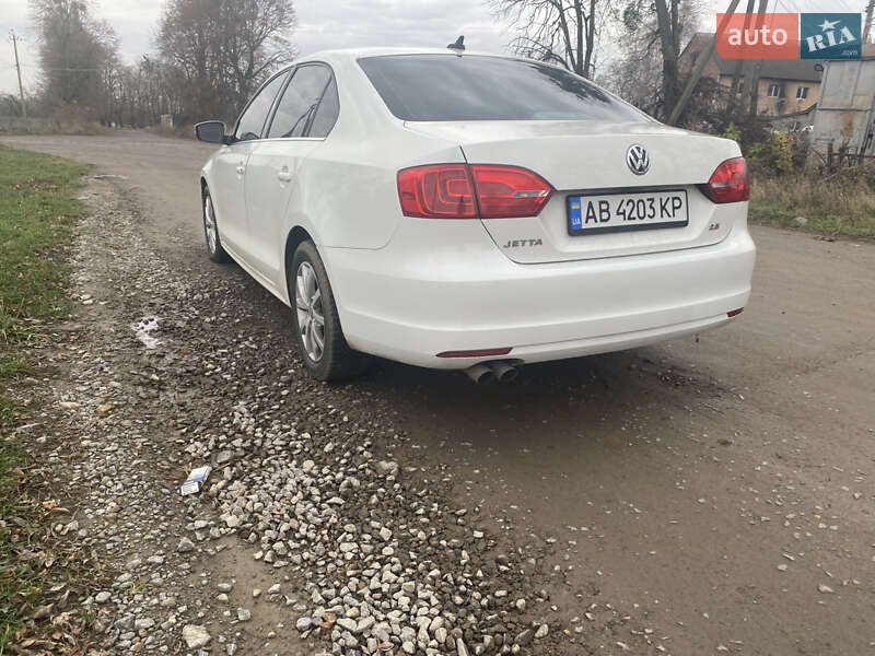 Седан Volkswagen Jetta 2012 в Виннице