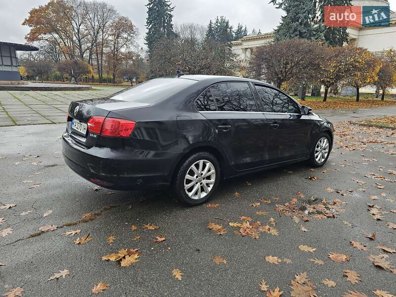 Седан Volkswagen Jetta 2013 в Киеве