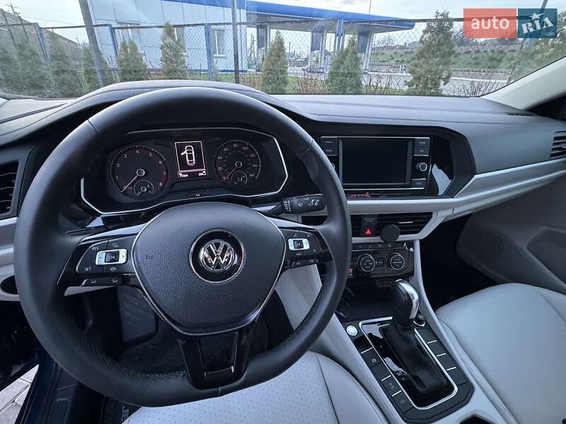 Седан Volkswagen Jetta 2020 в Кропивницком