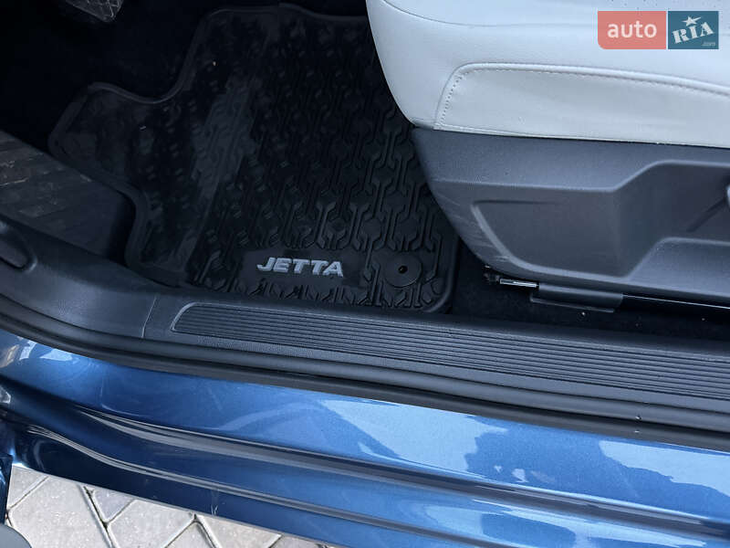 Седан Volkswagen Jetta 2020 в Кропивницком