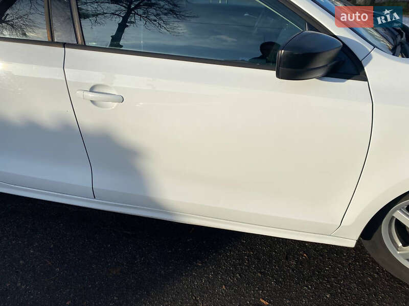 Седан Volkswagen Jetta 2016 в Полтаве