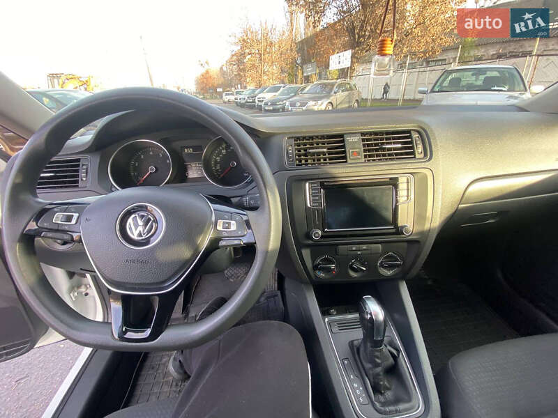 Седан Volkswagen Jetta 2016 в Полтаве