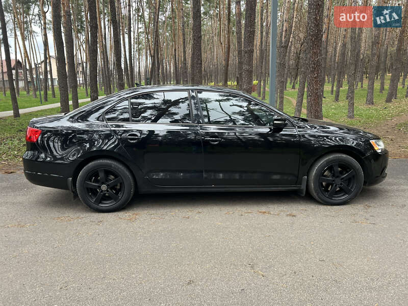 Седан Volkswagen Jetta 2014 в Киеве фото 10 Седан Volkswagen Jetta 2014 в Киеве