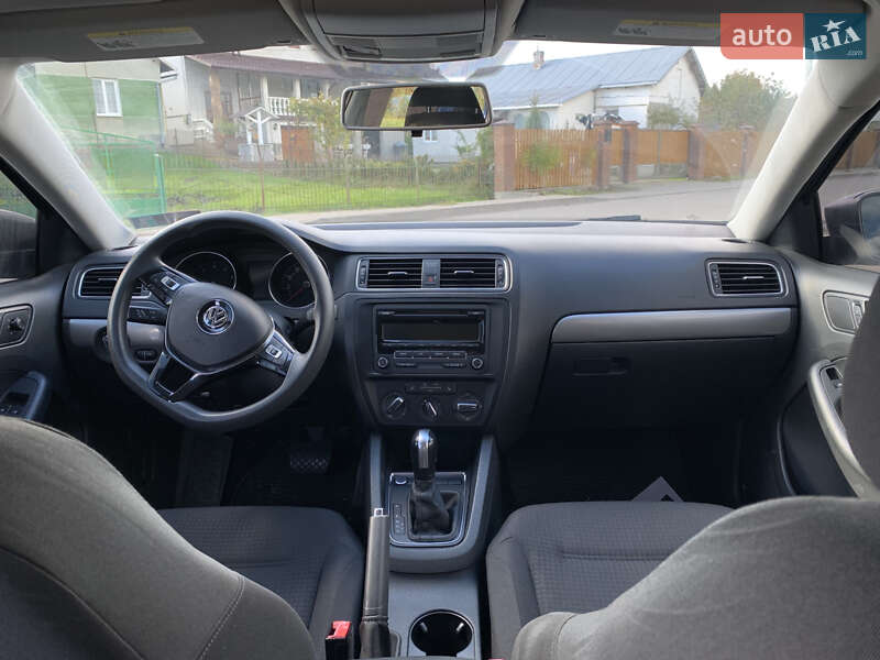 Седан Volkswagen Jetta 2015 в Львове фото 10 Седан Volkswagen Jetta 2015 в Львове