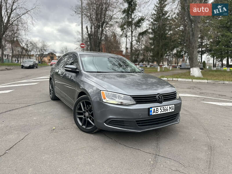 Седан Volkswagen Jetta 2014 в Вінниці