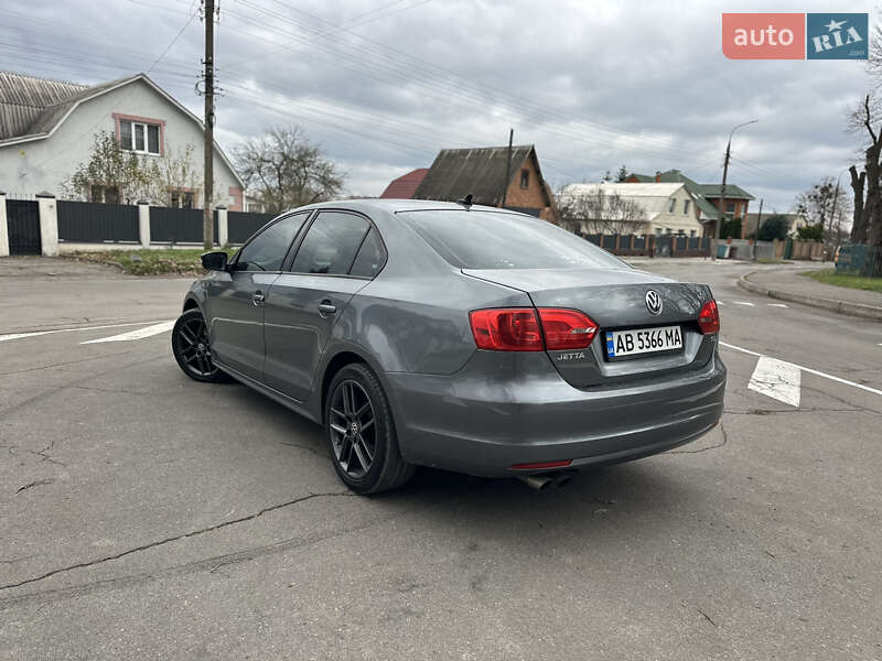 Седан Volkswagen Jetta 2014 в Вінниці