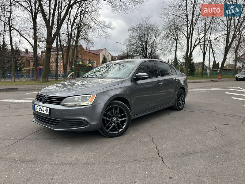 Седан Volkswagen Jetta 2014 в Вінниці