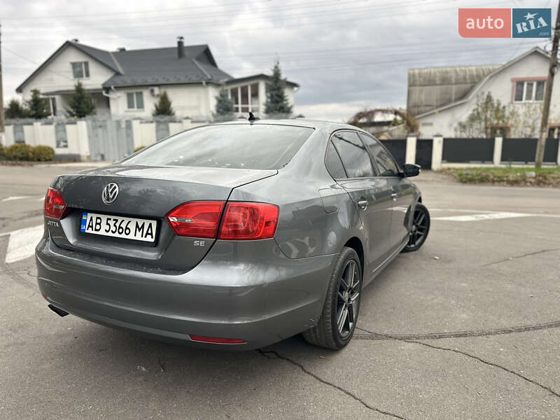 Седан Volkswagen Jetta 2014 в Вінниці