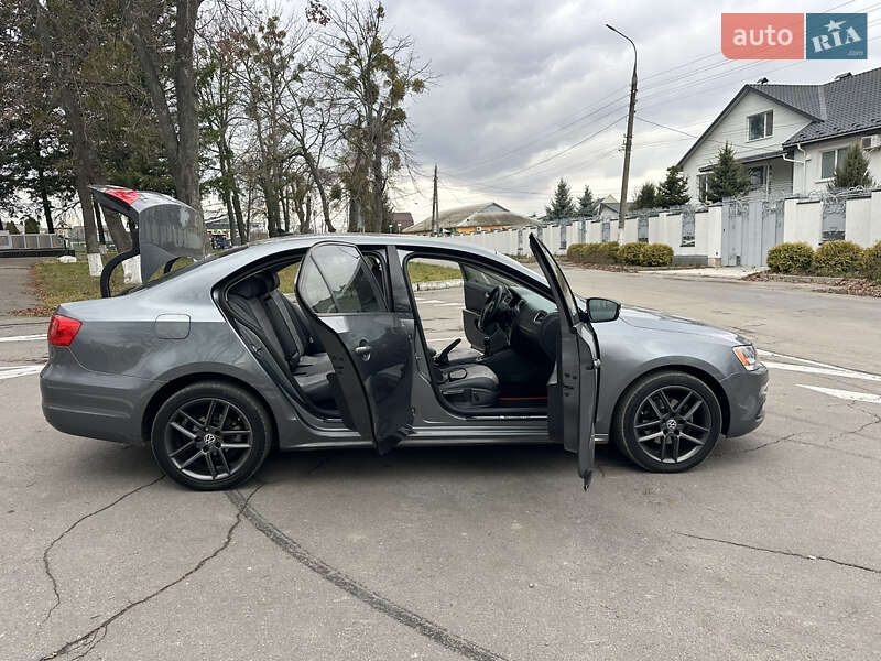 Седан Volkswagen Jetta 2014 в Вінниці