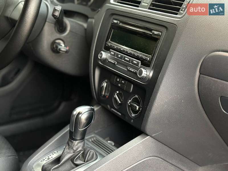 Седан Volkswagen Jetta 2013 в Николаеве фото 22 Седан Volkswagen Jetta 2013 в Николаеве