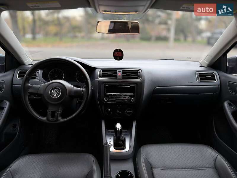Седан Volkswagen Jetta 2013 в Николаеве фото 19 Седан Volkswagen Jetta 2013 в Николаеве