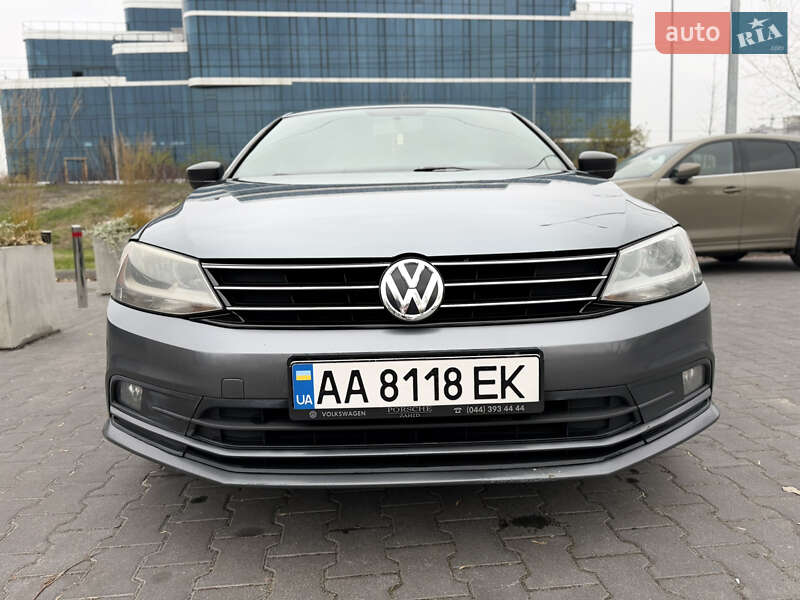 Седан Volkswagen Jetta 2016 в Києві