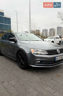 Седан Volkswagen Jetta 2016 в Киеве