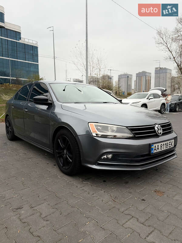 Седан Volkswagen Jetta 2016 в Києві