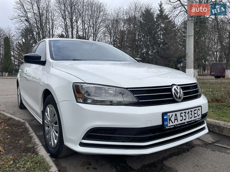 Седан Volkswagen Jetta 2016 в Ромнах фото 3 Седан Volkswagen Jetta 2016 в Ромнах