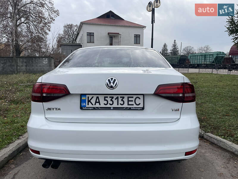 Седан Volkswagen Jetta 2016 в Ромнах фото 7 Седан Volkswagen Jetta 2016 в Ромнах