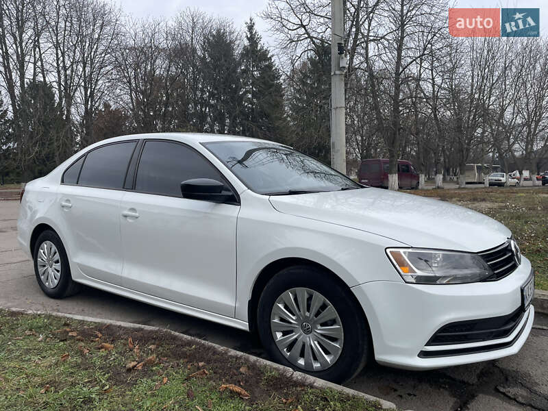 Седан Volkswagen Jetta 2016 в Ромнах фото 4 Седан Volkswagen Jetta 2016 в Ромнах