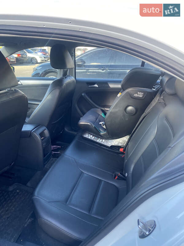 Седан Volkswagen Jetta 2017 в Киеве