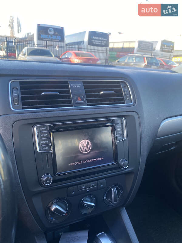 Седан Volkswagen Jetta 2017 в Киеве