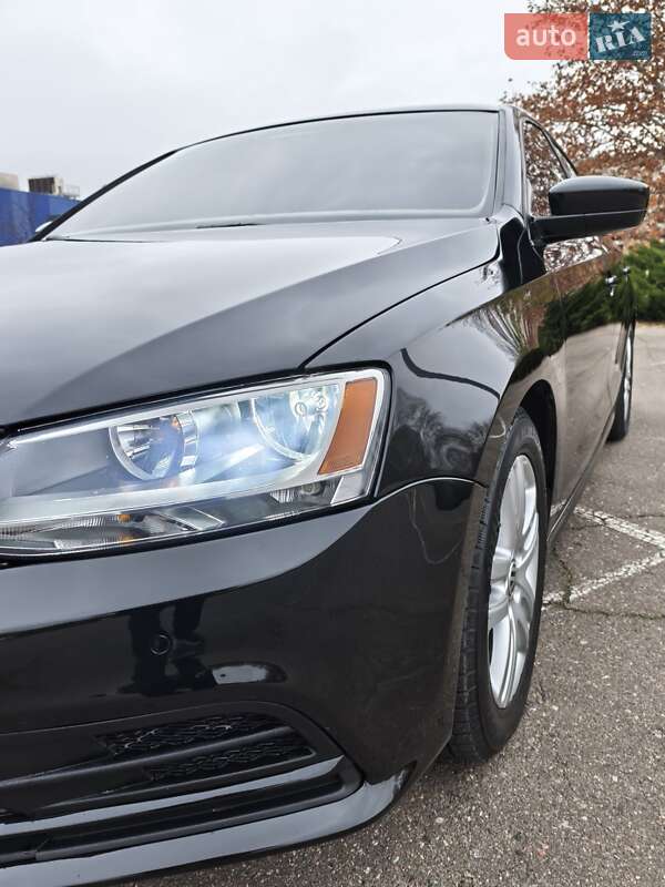 Седан Volkswagen Jetta 2014 в Миколаєві