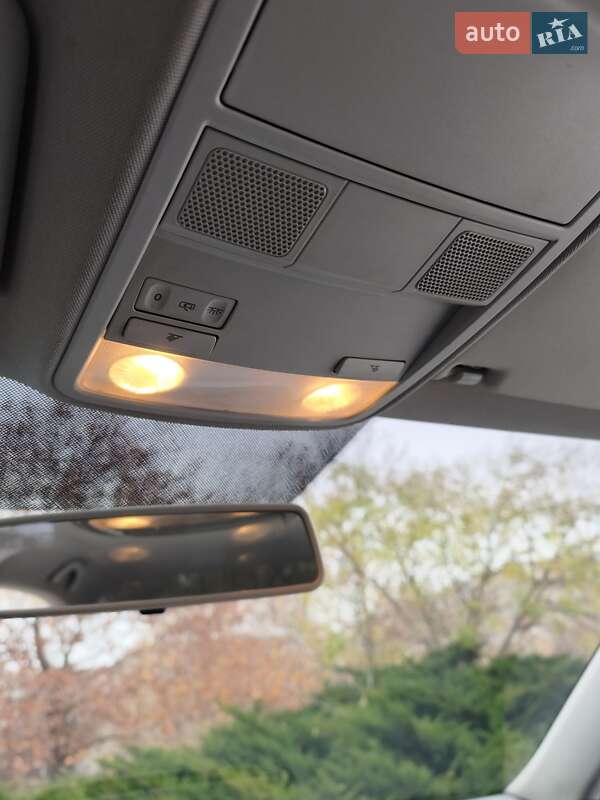 Седан Volkswagen Jetta 2014 в Миколаєві