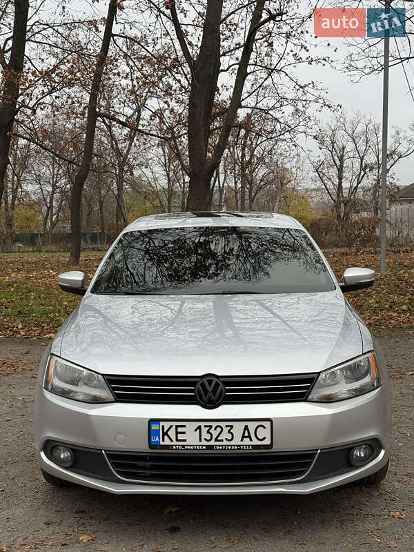 Седан Volkswagen Jetta 2011 в Кривом Роге фото 10 Седан Volkswagen Jetta 2011 в Кривом Роге