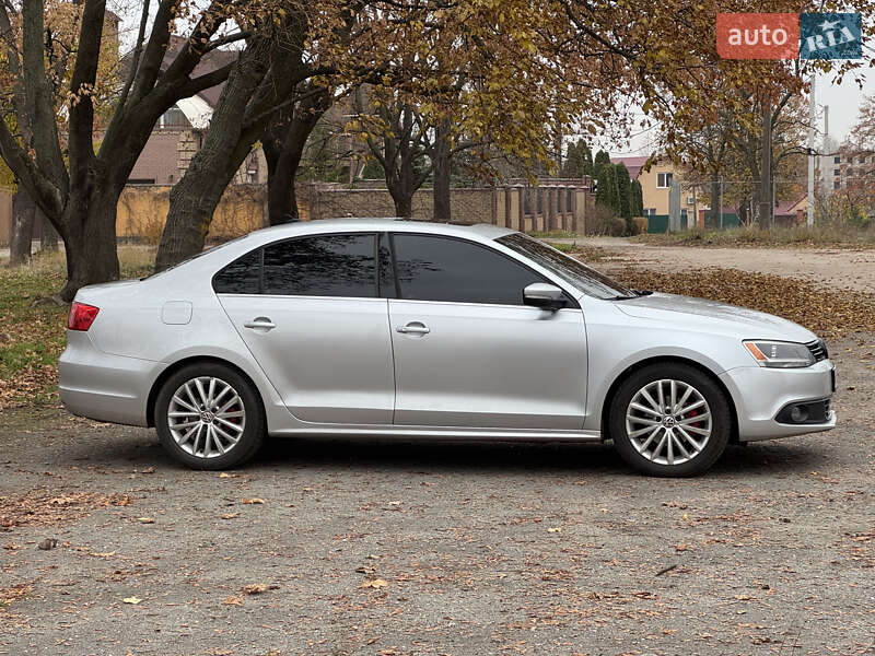 Седан Volkswagen Jetta 2011 в Кривом Роге фото 18 Седан Volkswagen Jetta 2011 в Кривом Роге