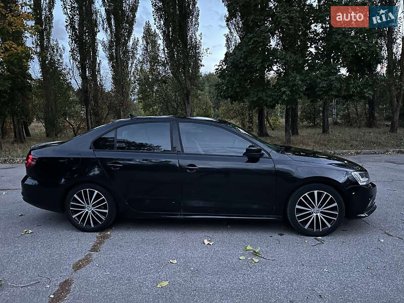Седан Volkswagen Jetta 2015 в Киеве фото 4 Седан Volkswagen Jetta 2015 в Киеве