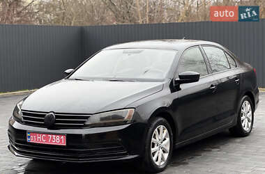Седан Volkswagen Jetta 2015 в Староконстантинове