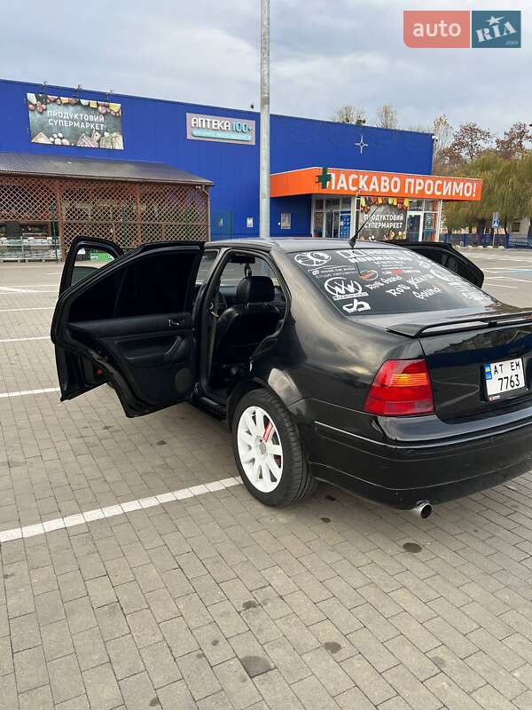 Седан Volkswagen Jetta 2003 в Калуше