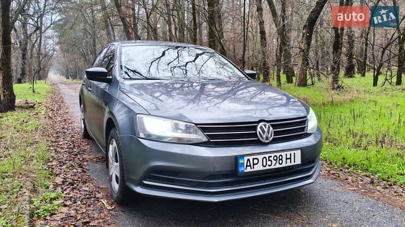 Седан Volkswagen Jetta 2015 в Запоріжжі