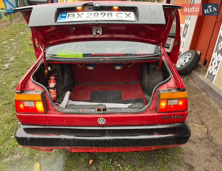 Седан Volkswagen Jetta 1991 в Хмельницком