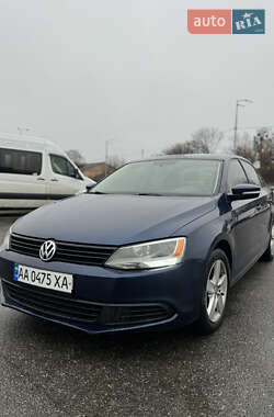 Седан Volkswagen Jetta 2010 в Києві