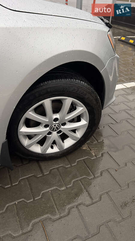 Седан Volkswagen Jetta 2015 в Киеве фото 15 Седан Volkswagen Jetta 2015 в Киеве