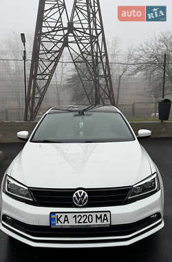 Седан Volkswagen Jetta 2016 в Києві