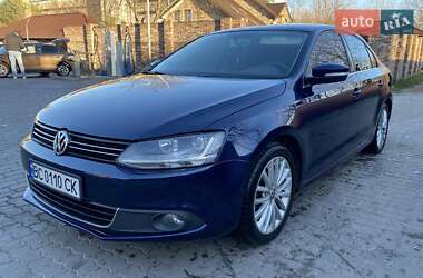 Седан Volkswagen Jetta 2012 в Львове