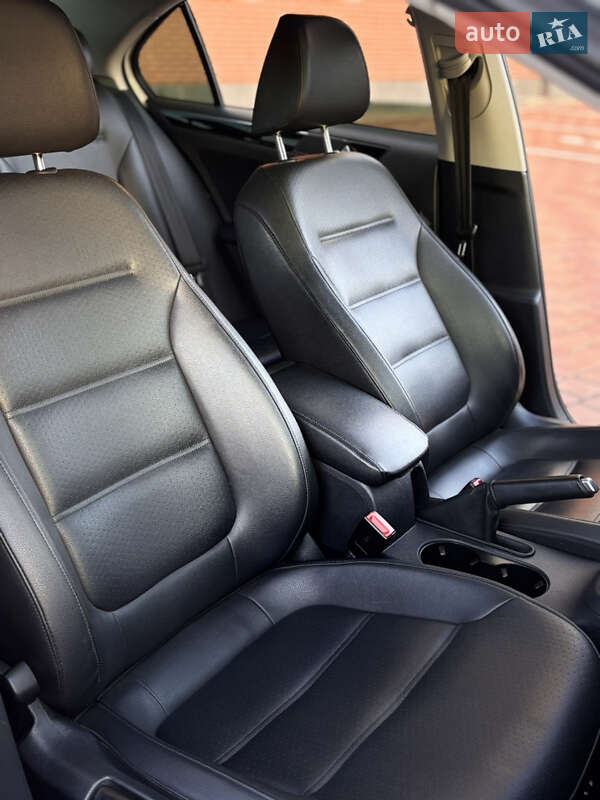 Седан Volkswagen Jetta 2014 в Одесі фото 15 Седан Volkswagen Jetta 2014 в Одесі