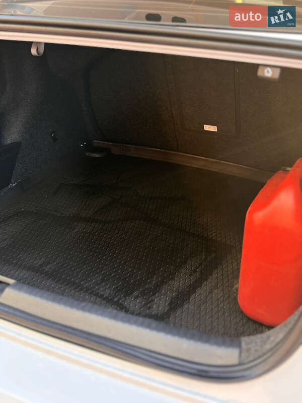 Седан Volkswagen Jetta 2014 в Одесі фото 21 Седан Volkswagen Jetta 2014 в Одесі