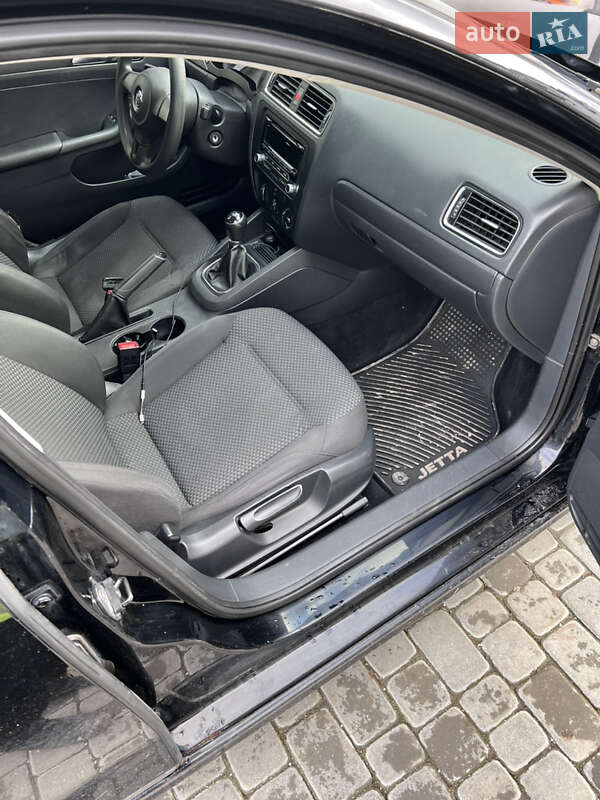 Седан Volkswagen Jetta 2014 в Тернополе фото 9 Седан Volkswagen Jetta 2014 в Тернополе