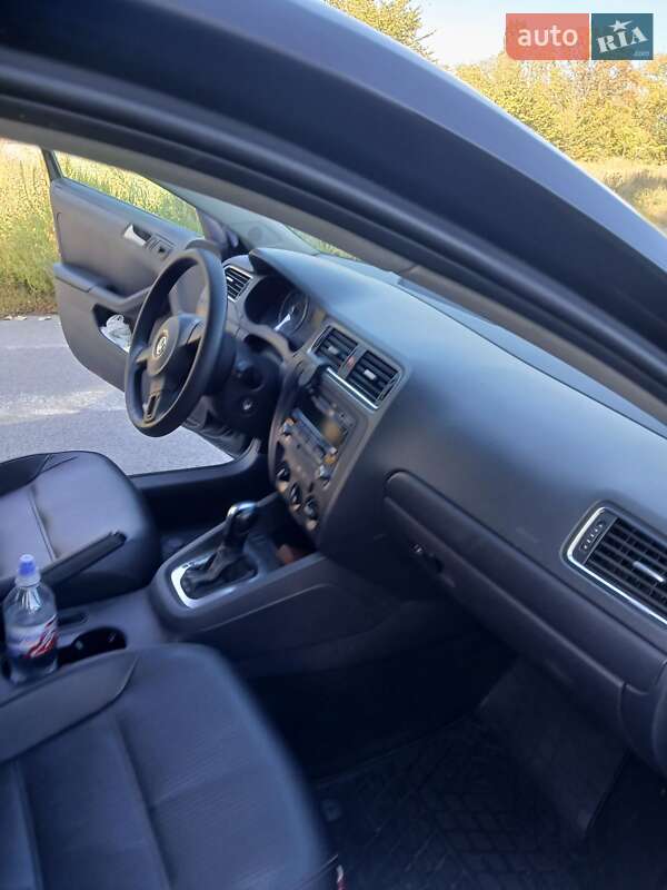 Седан Volkswagen Jetta 2014 в Світловодську