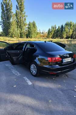 Седан Volkswagen Jetta 2014 в Светловодске