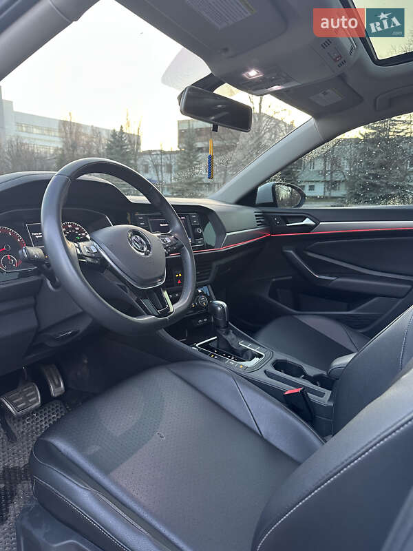 Седан Volkswagen Jetta 2019 в Запорожье