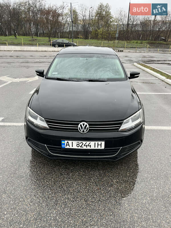 Седан Volkswagen Jetta 2011 в Киеве фото Седан Volkswagen Jetta 2011 в Киеве