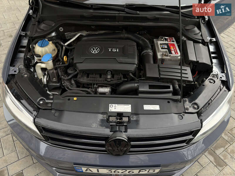 Седан Volkswagen Jetta 2015 в Одессе
