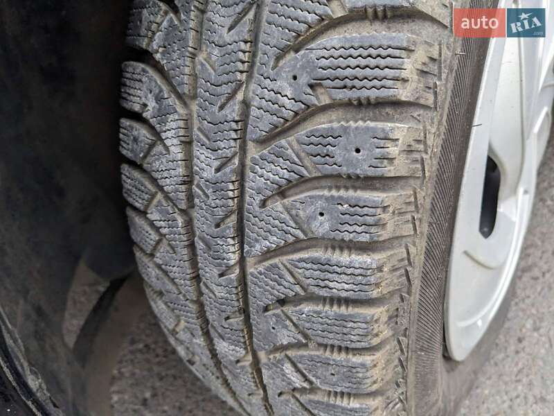 Седан Volkswagen Jetta 2016 в Львові