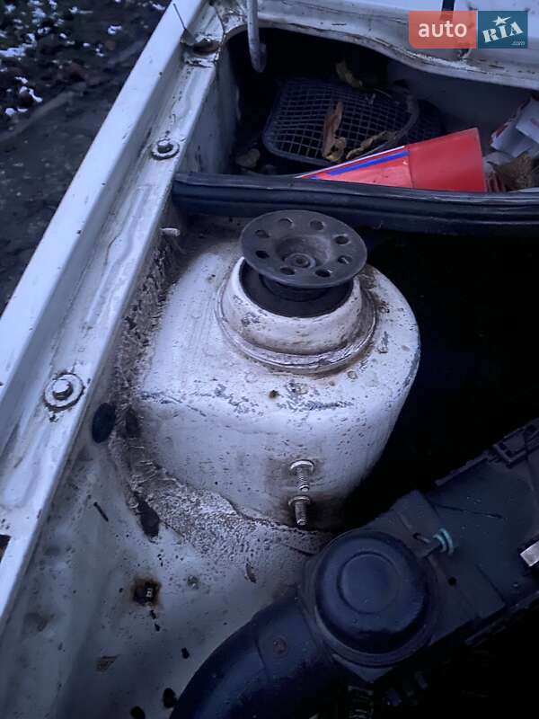 Седан Volkswagen Jetta 1986 в Бучаче