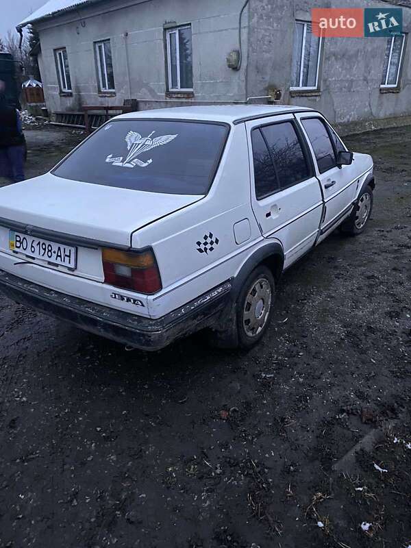 Седан Volkswagen Jetta 1986 в Бучаче