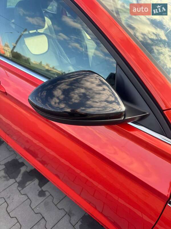 Седан Volkswagen Jetta 2019 в Сумах