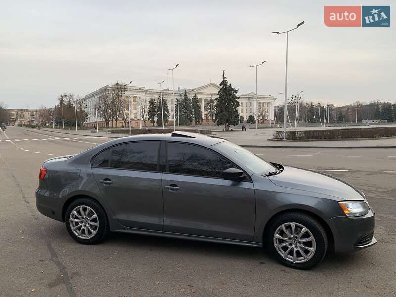 Седан Volkswagen Jetta 2013 в Краматорську
