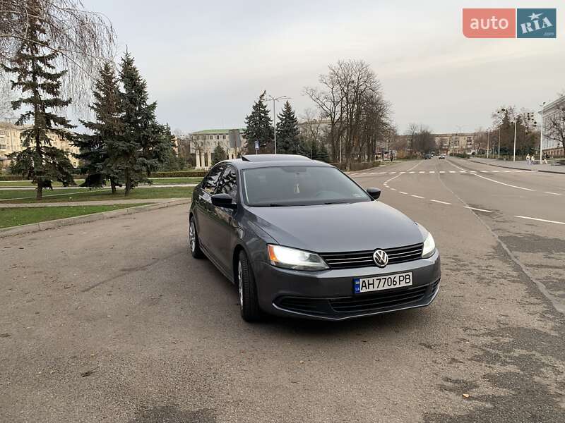 Седан Volkswagen Jetta 2013 в Краматорську